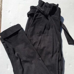 NWT Kendall + Kylie black paper bag trousers